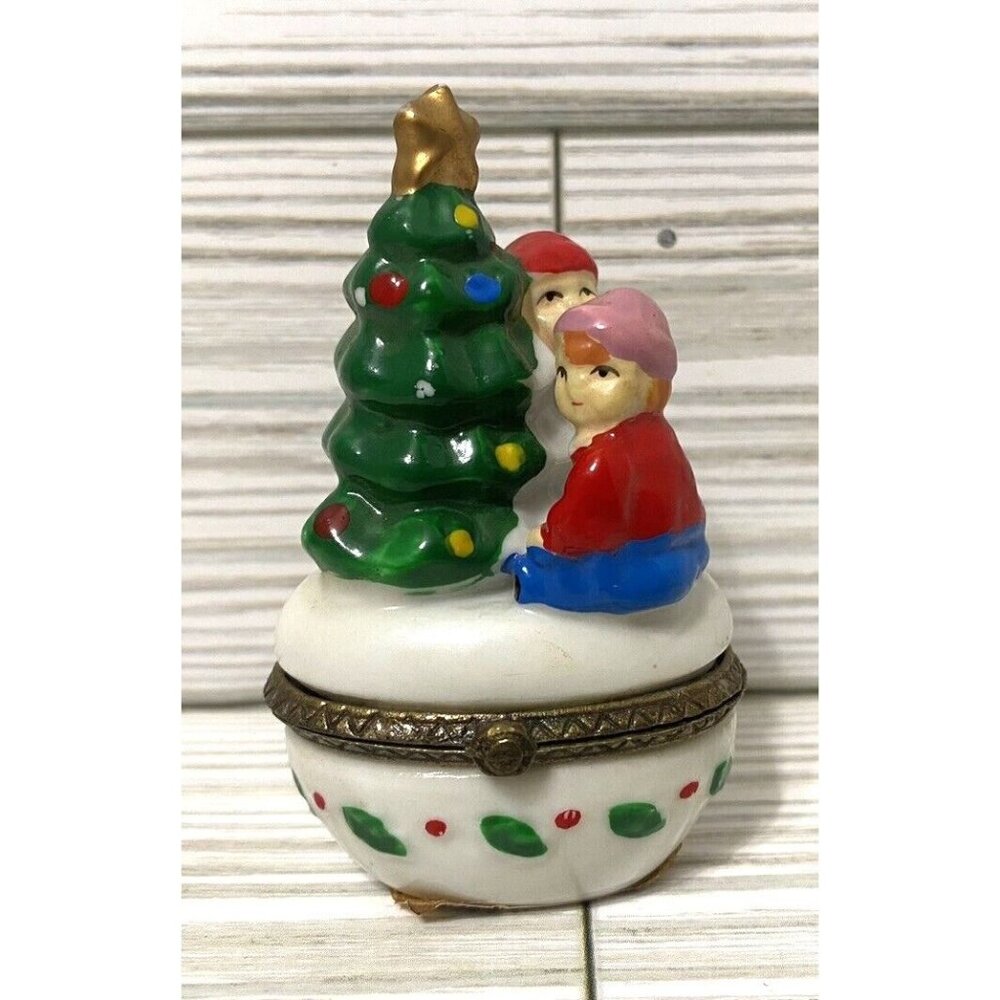 Vintage Christmas Trinket Pill Box Children with Tree Enamel